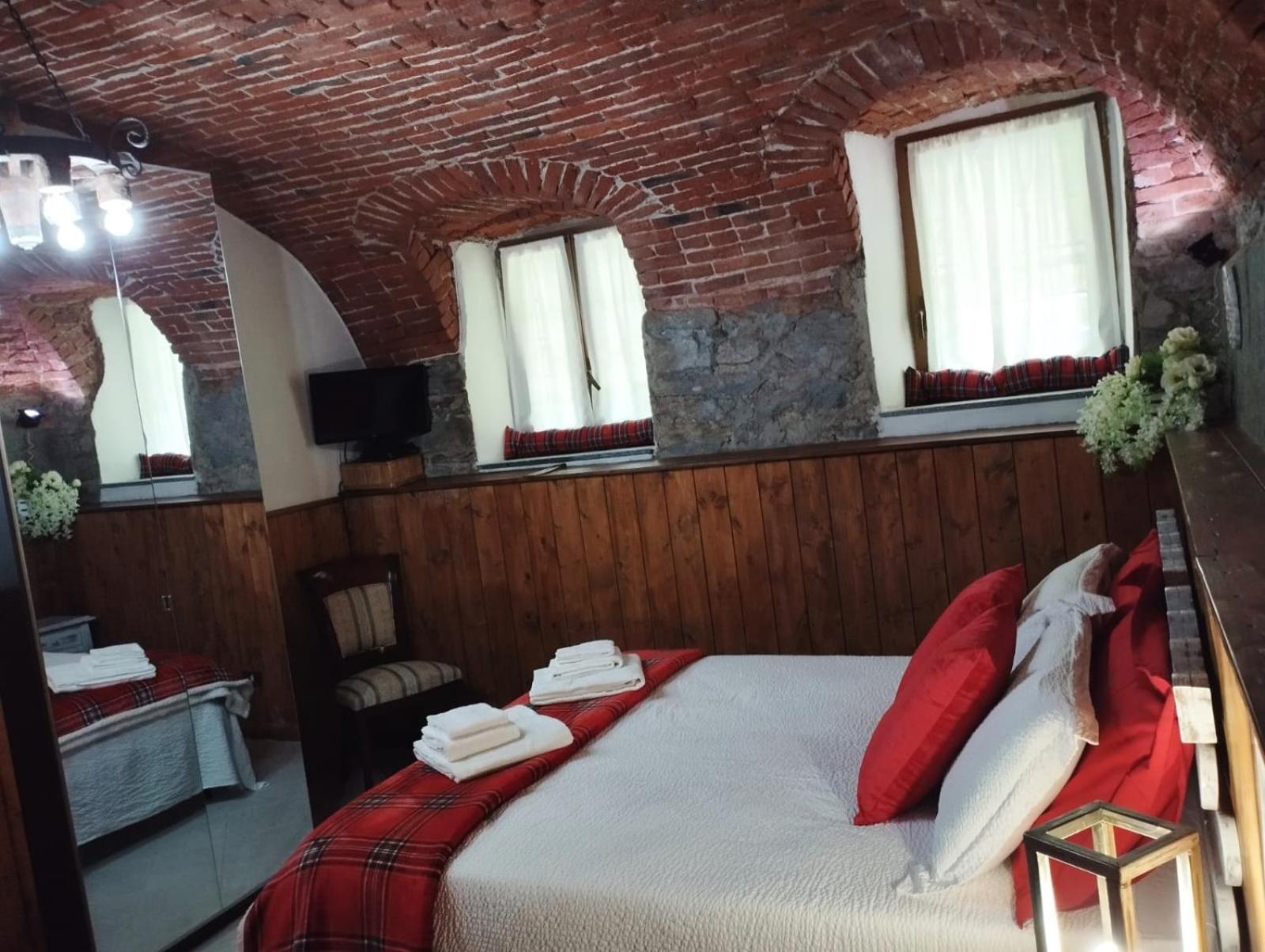 La Ghita Bed & Breakfast Sparone Екстериор снимка